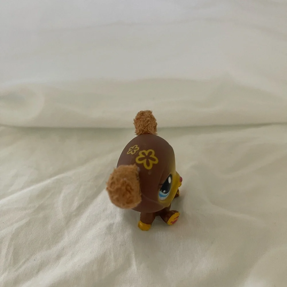 LPS Littlest Pet Shop #2468 Brown Bear with fuzzy/soft ears